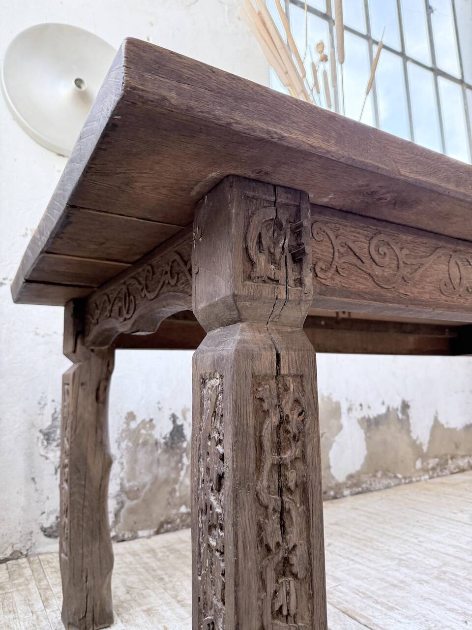 XL farmhouse table in solid oak, brutalist style, 20th century.