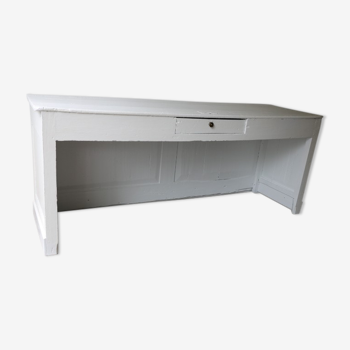 White 50s wooden counter desk