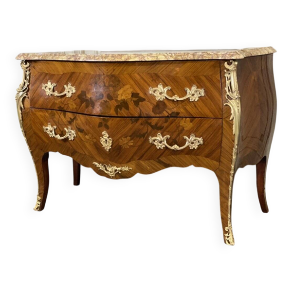 Commode sauteuse de style Louis XV vers 1930