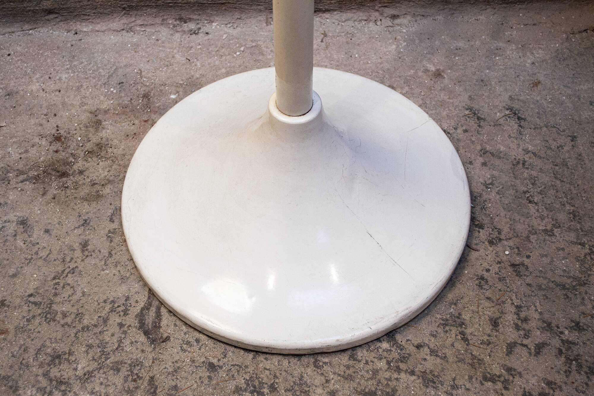 Lampada da terra modello 4055 di Luigi Bandini Buti per Kartell Anno 1967