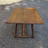 Table with turned legs