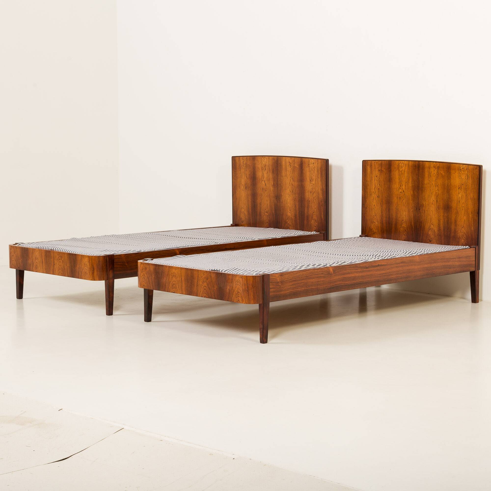 Danish rosewood bed frames, set of 2, 1960s
