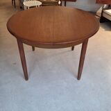 Table à repas de style scandinave en teck