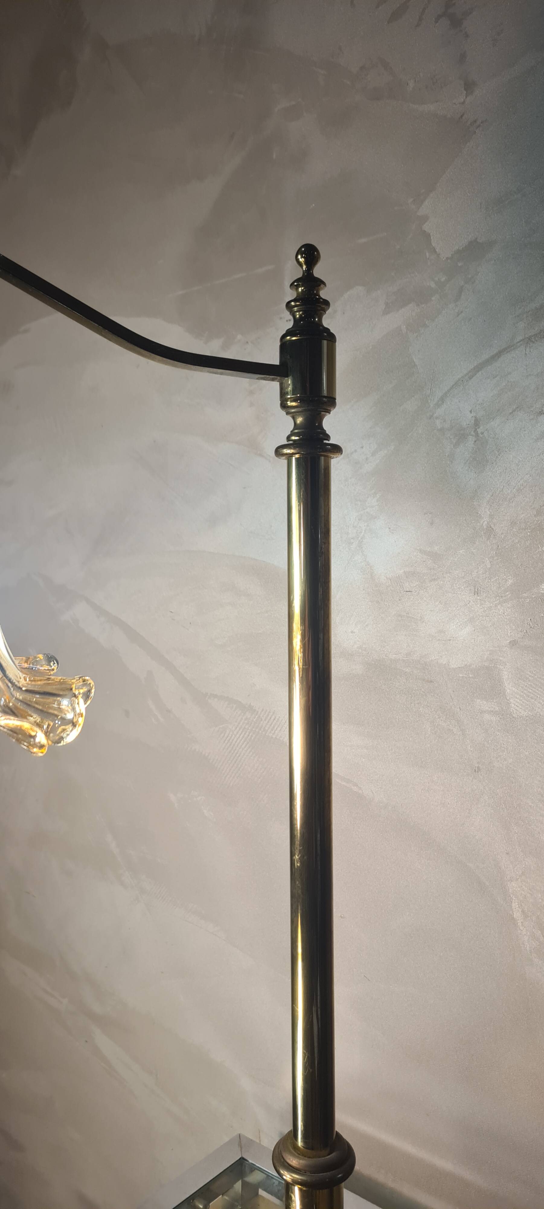 1970 brass lamp with amber and white murano style tulip, slight trace of time, 59x30