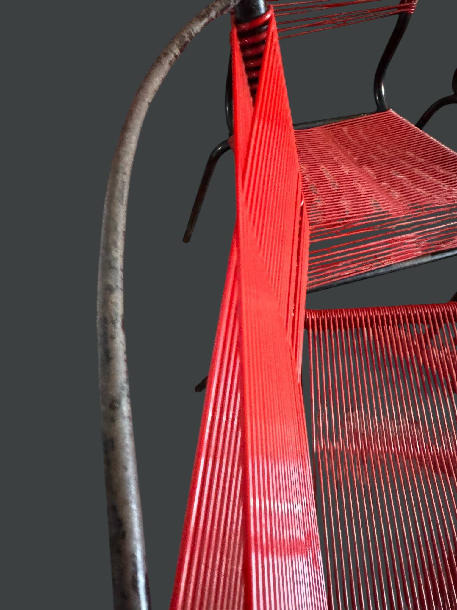 Set de 4 chaises Spaghetti rouges – Design italien 70s – style Belotti