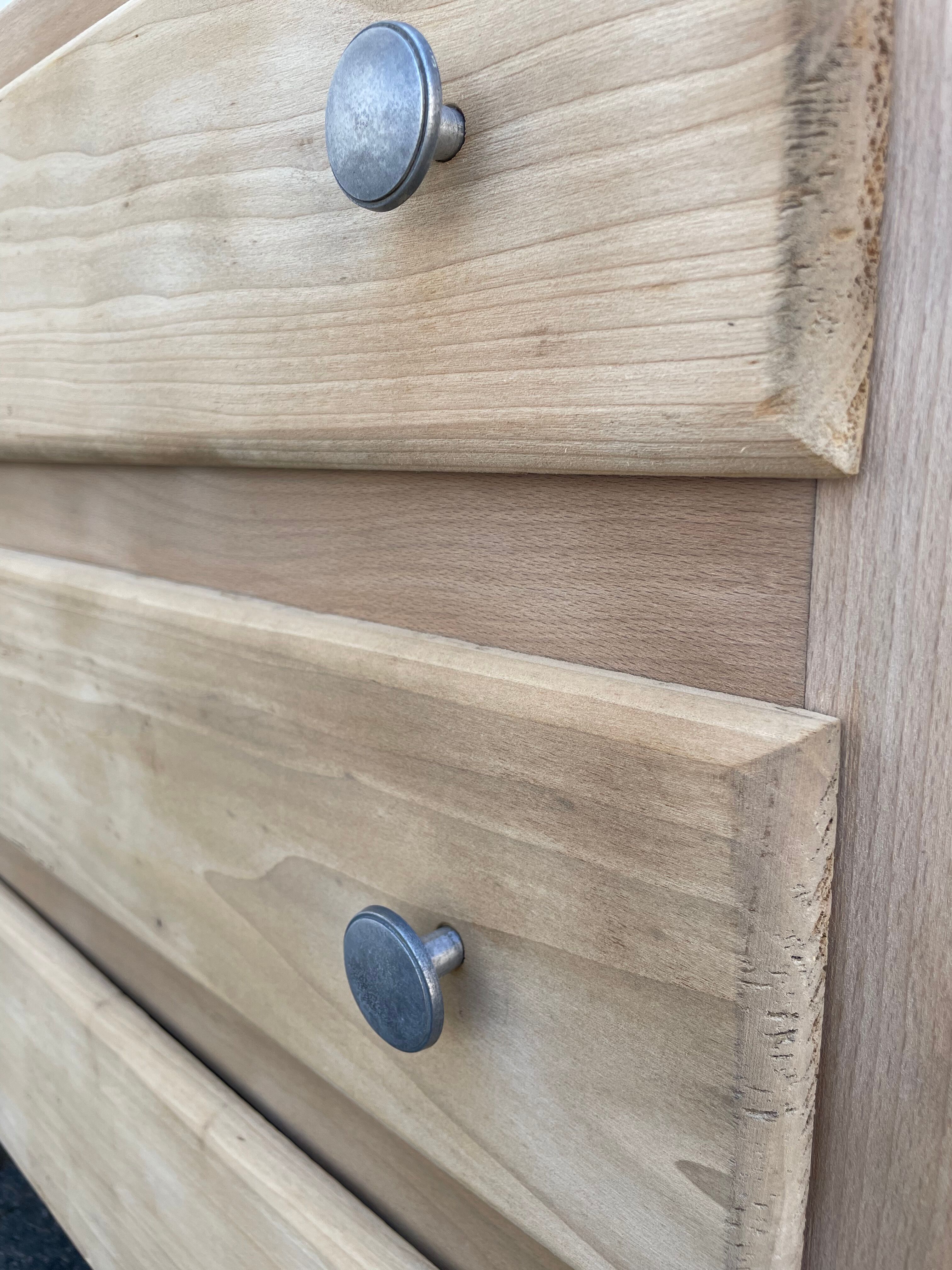 Aerogummed vintage chest of drawers, compass feet
