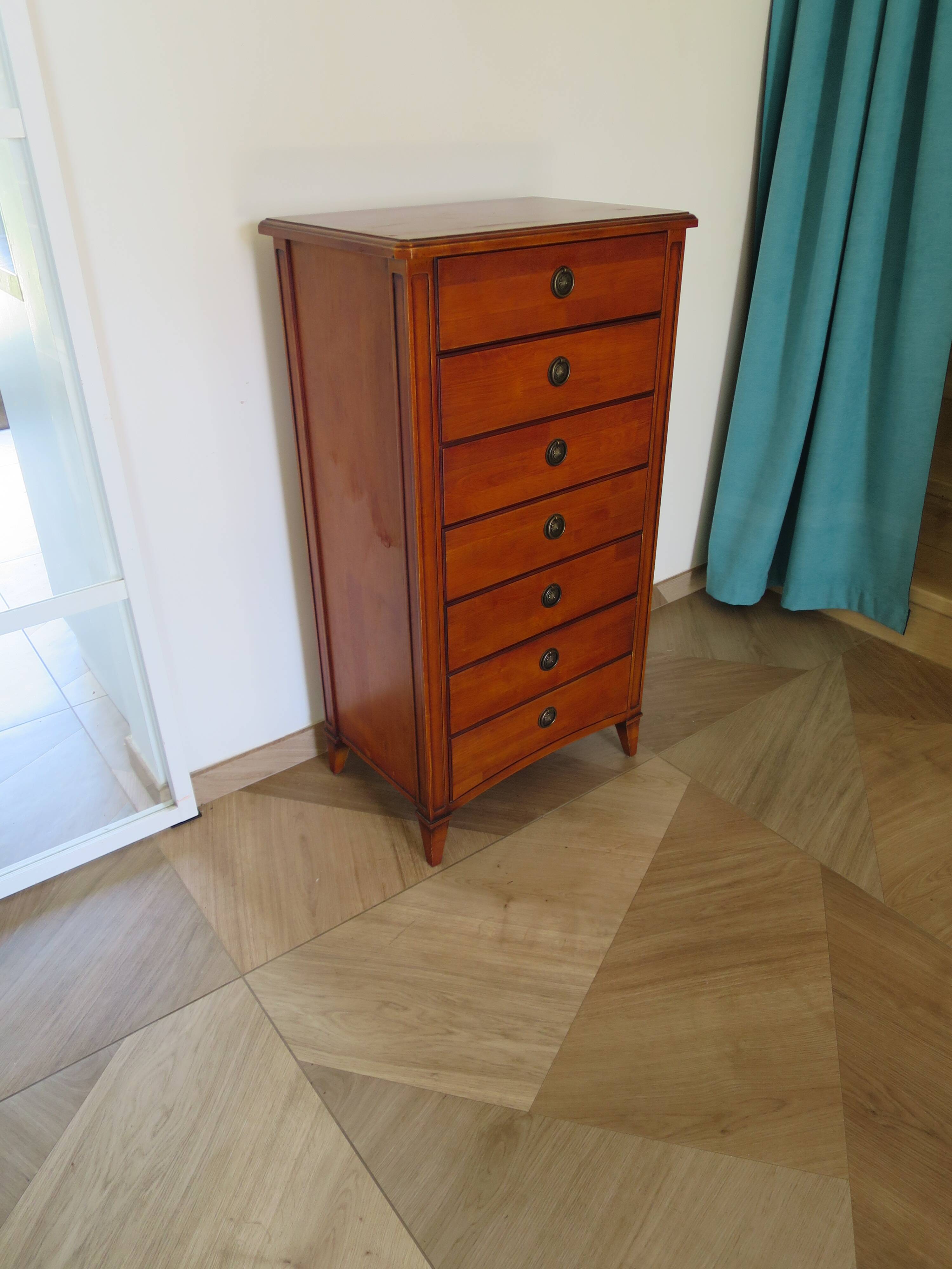 Semainier-Commode- 7 tiroirs-merisier-Style Louis Philippe-Pieds trapèze
