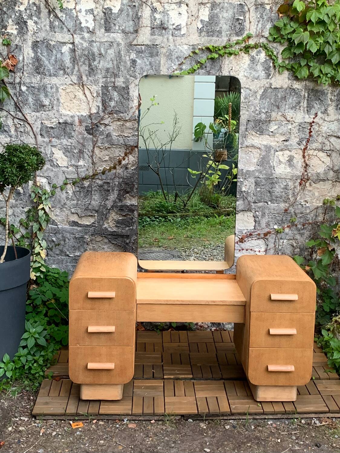 Art Deco dressing table in raw oak produced by Tatra Nabytok Czechoslovakia 1950