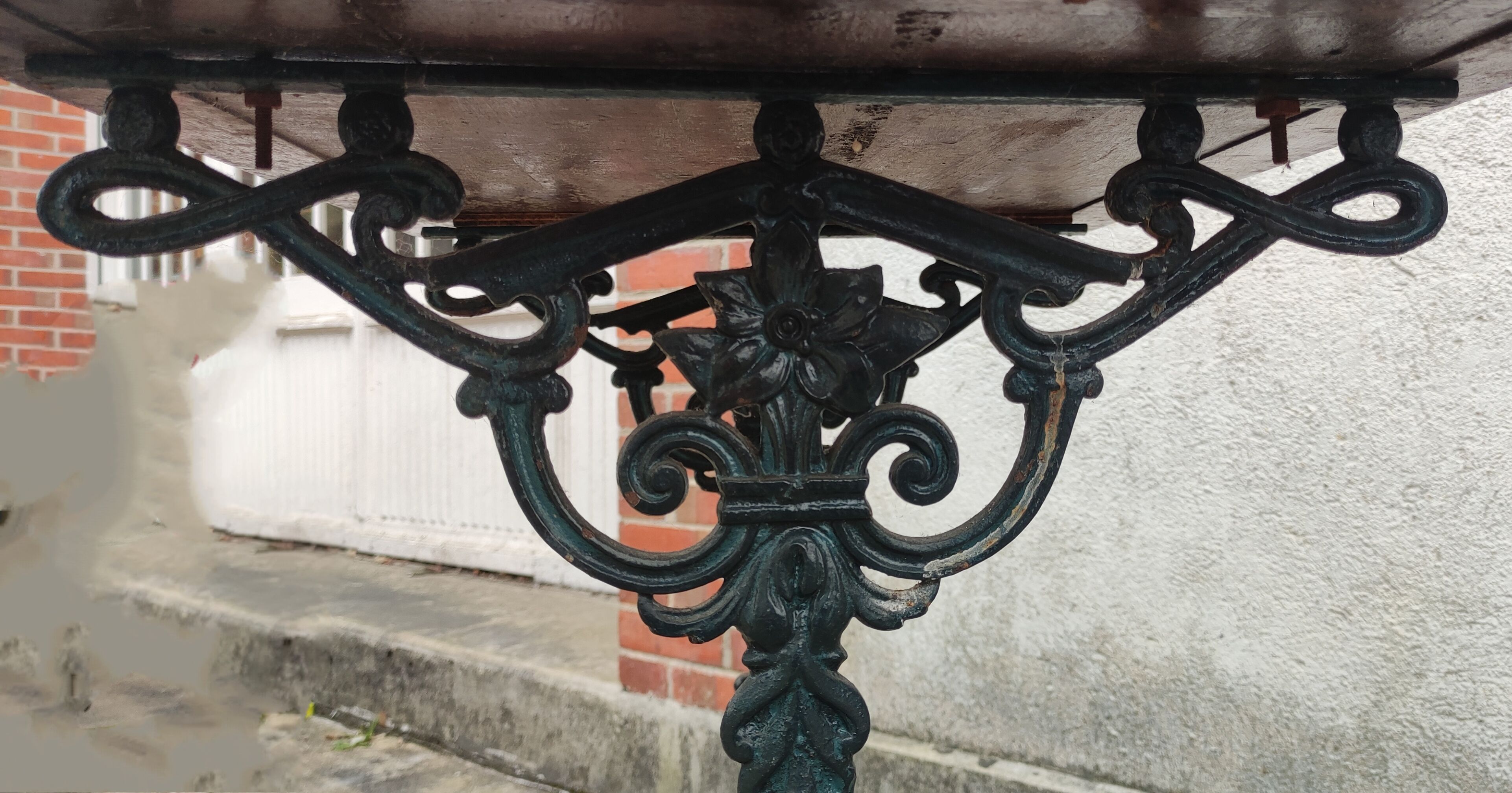 Ancienne table de bistrot