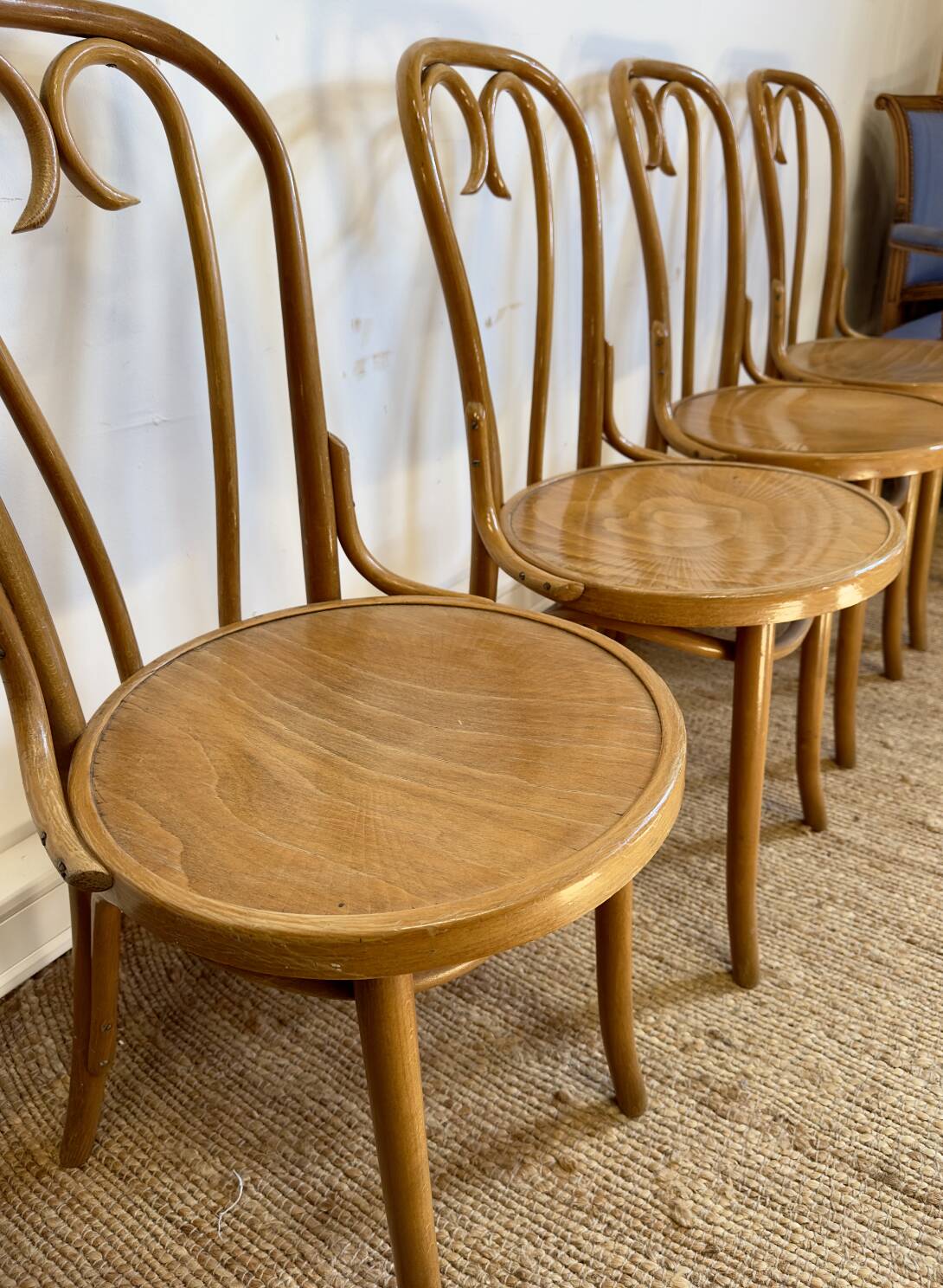 4 bentwood bistro chairs – Thonet style