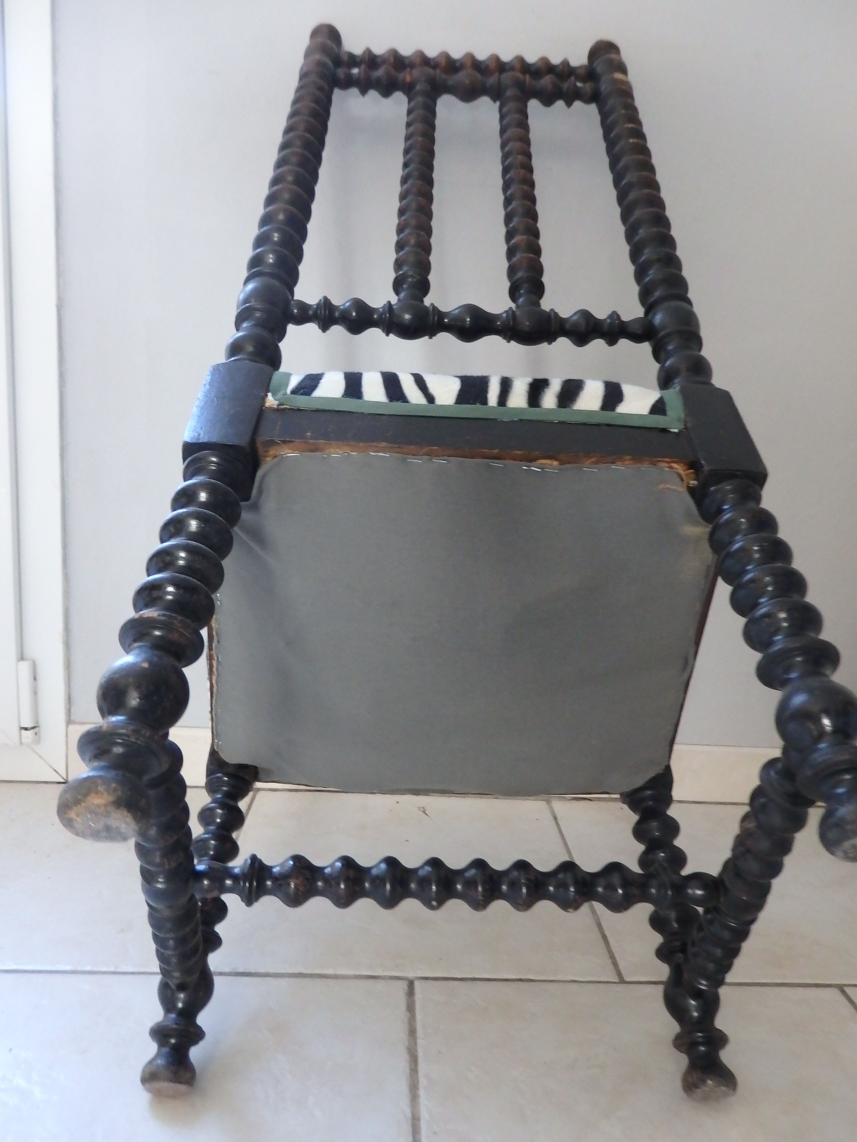 Napoleon nurse chair
