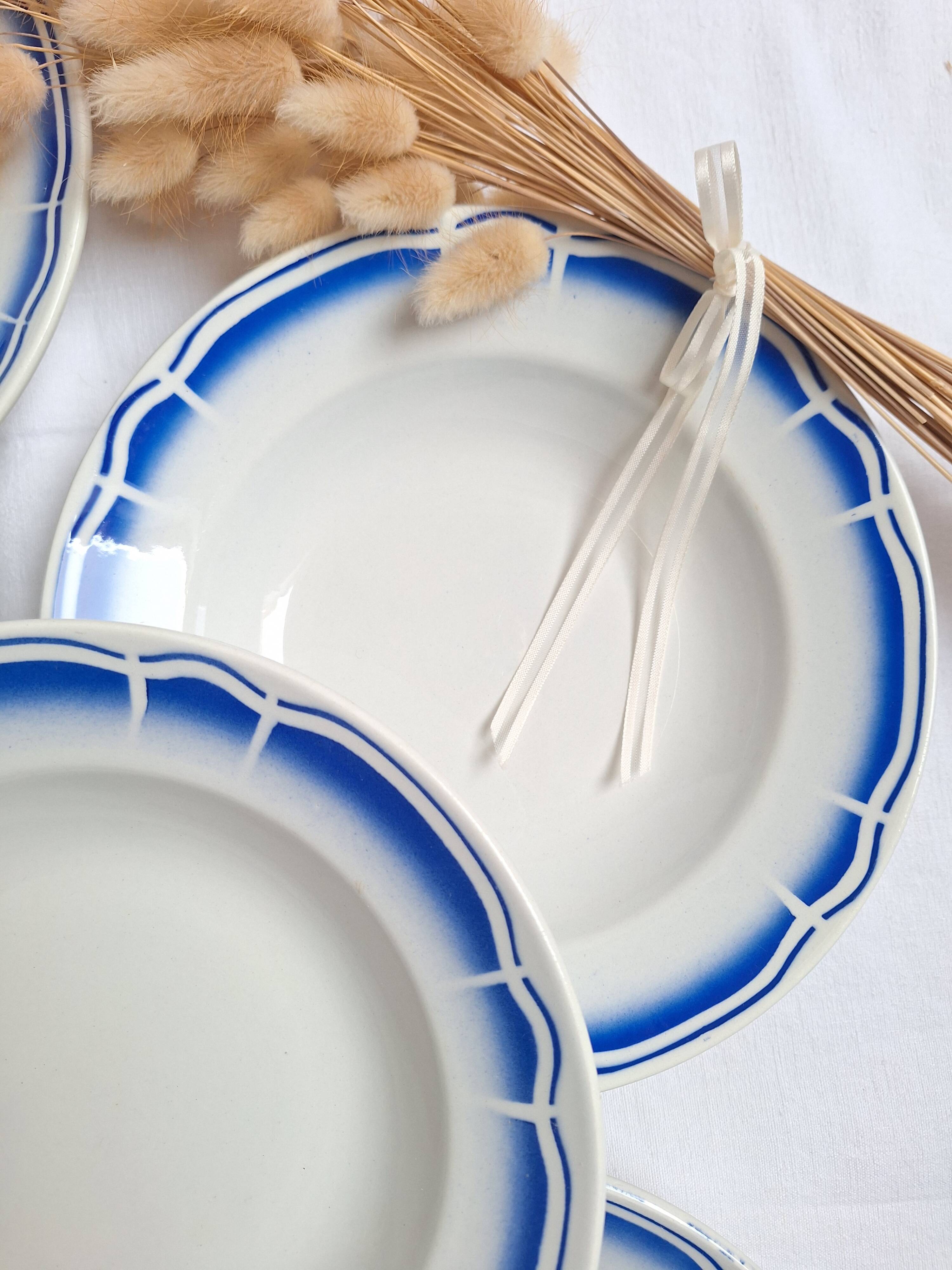 Deep plates / Art Deco salad plates Badonviller blue