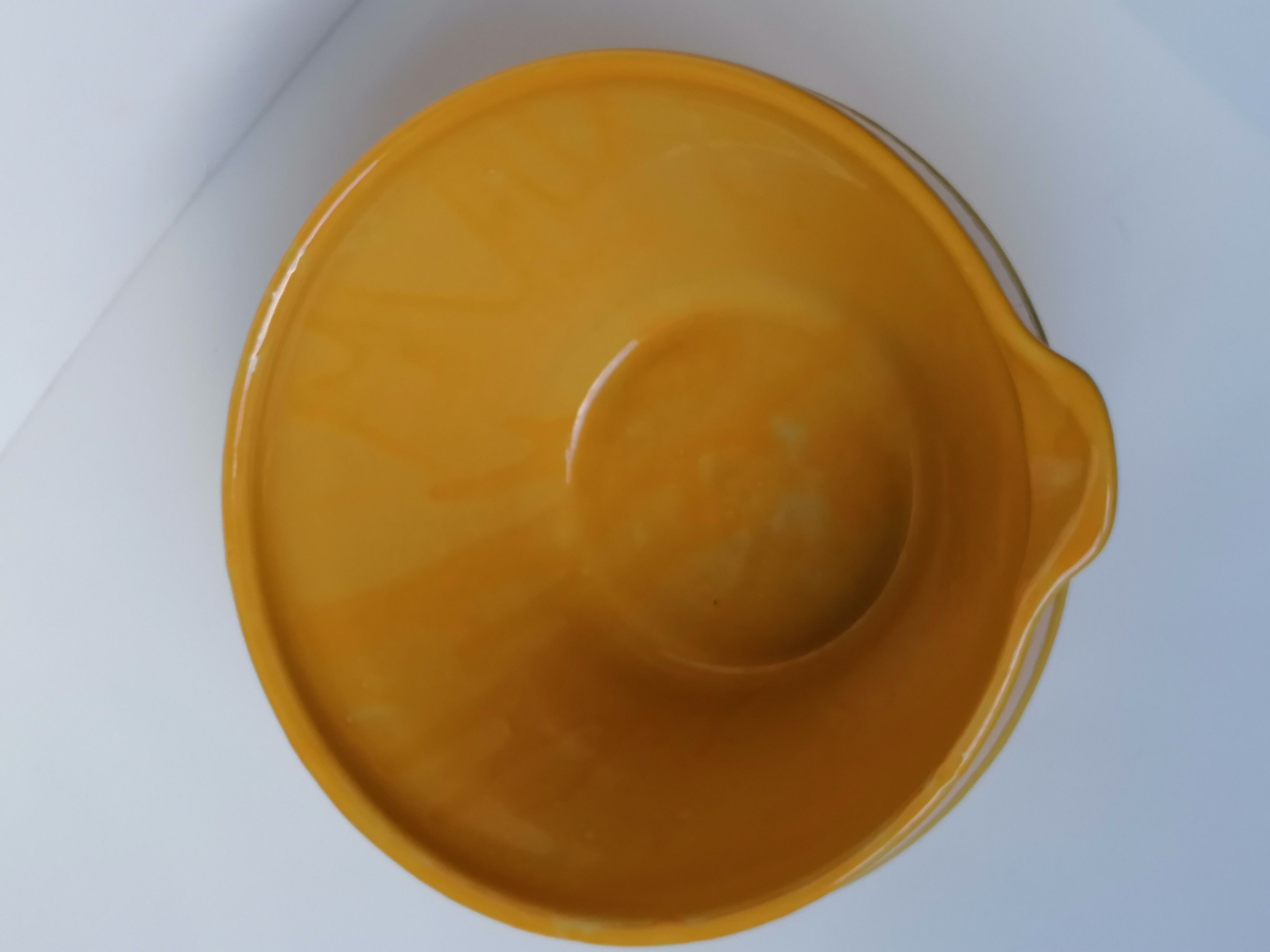 Lot of two sandstone bowls of Digoin 3l and 1.6l