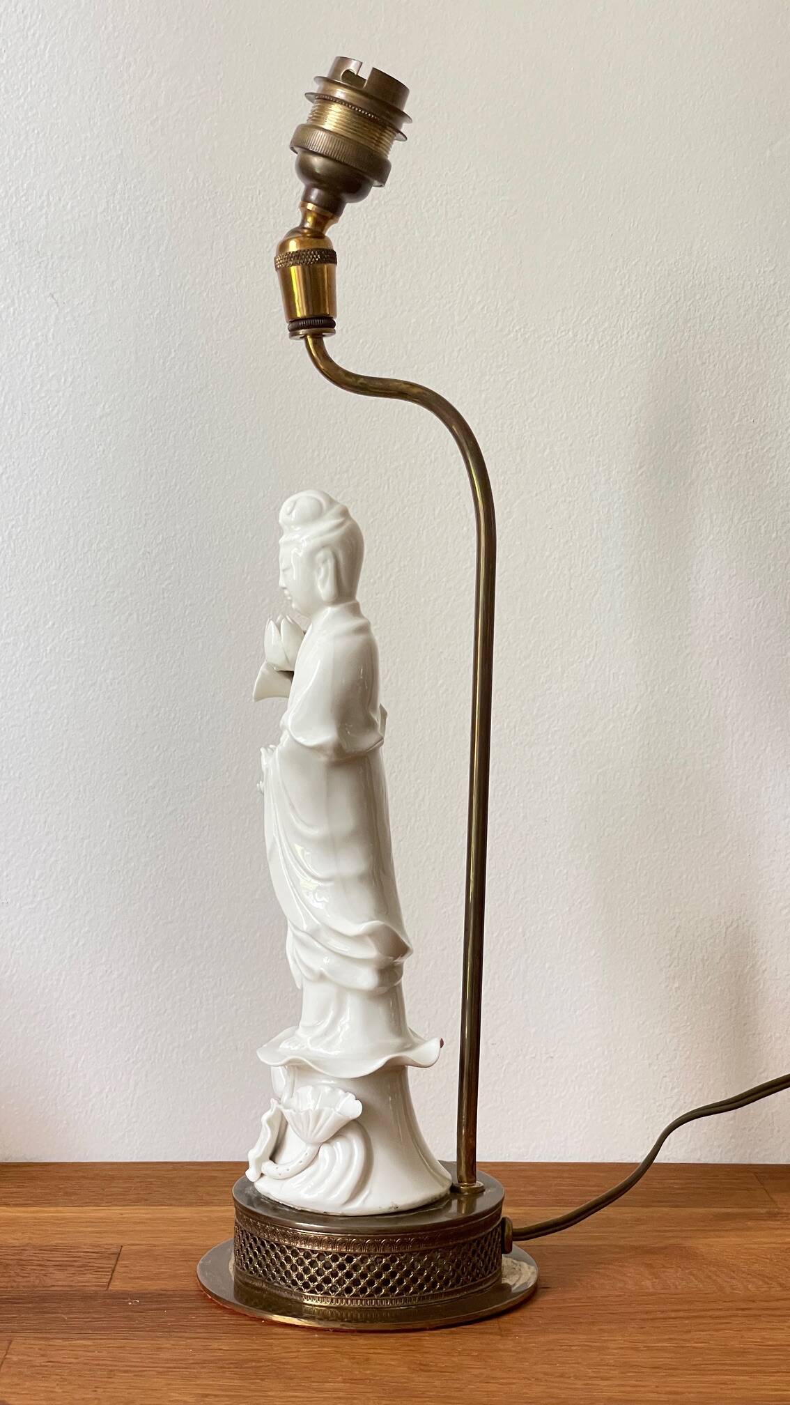 Fine ceramic lamp from the early 20th century