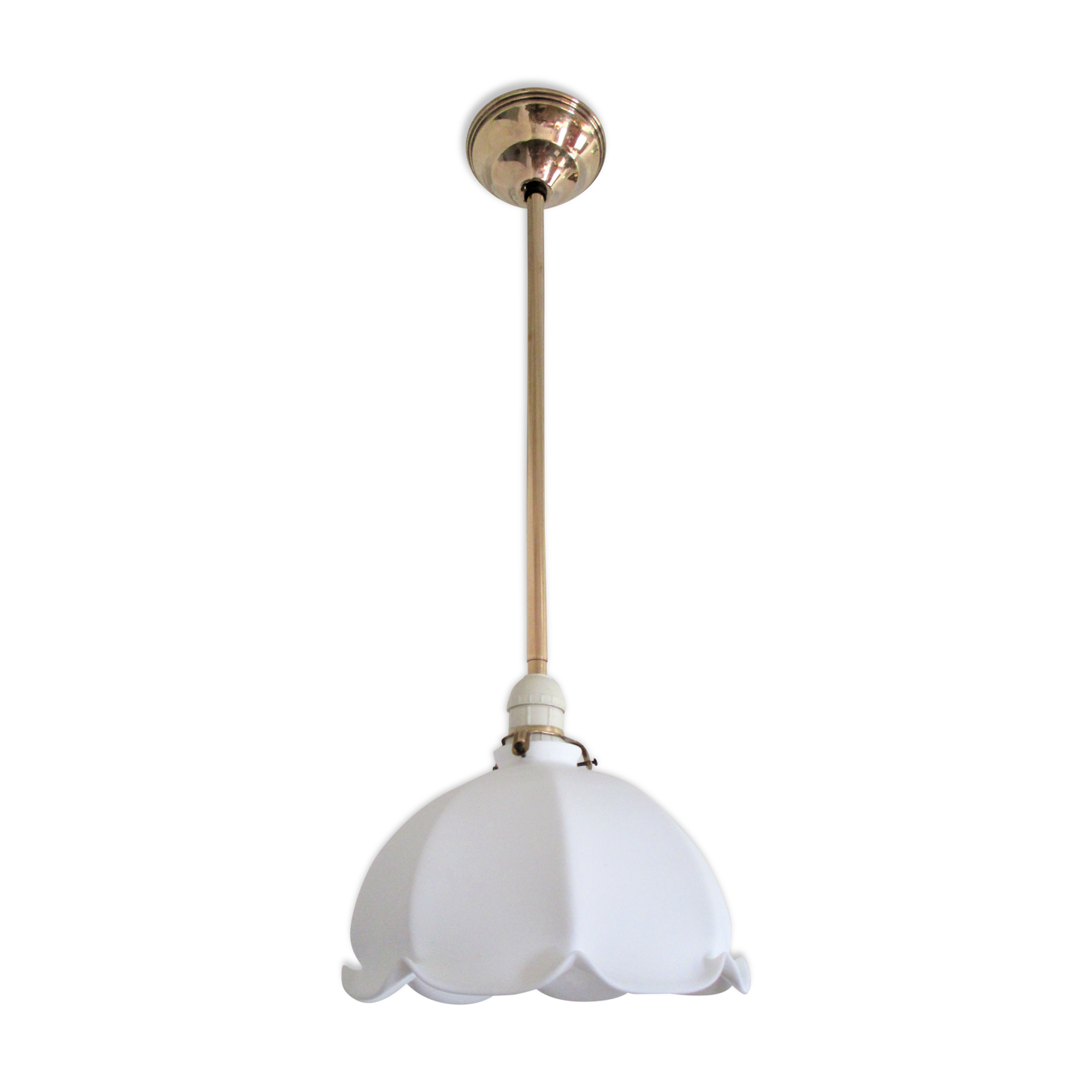 Suspension opaline flower and vintage brass