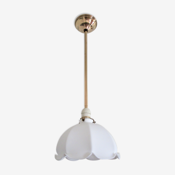 Suspension opaline flower and vintage brass