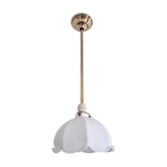 Suspension opaline flower and vintage brass