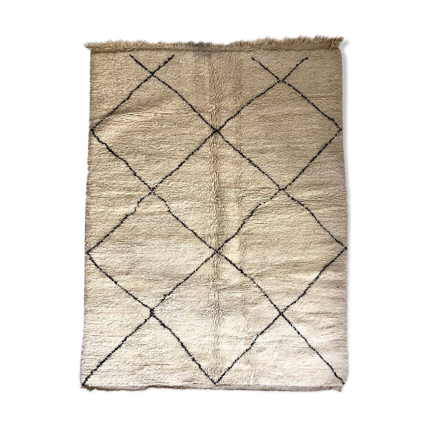 Moroccan Berber carpet with black diamonds 2,36x1.73m