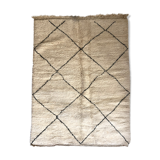 Moroccan Berber carpet with black diamonds 2,36x1.73m