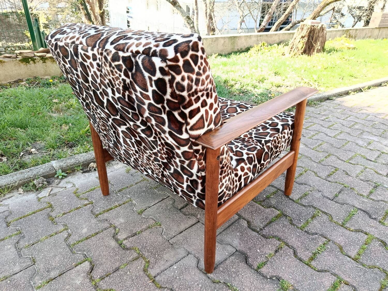 Scandinavian armchair Gérard Guermonprez