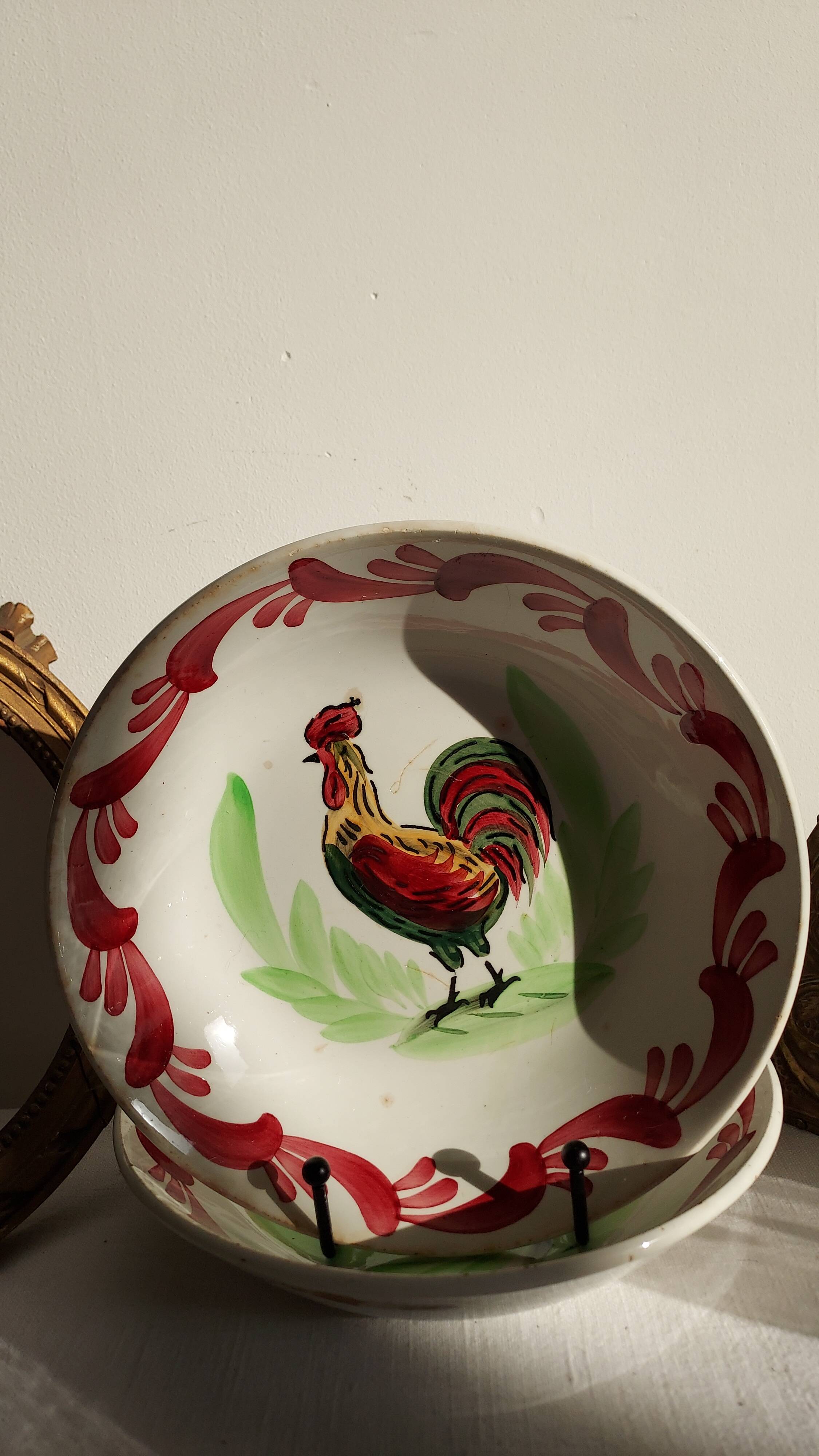 Ceramic plates signed Creil Montereau
