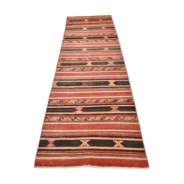Tapis Kilim rayé rouge et noir