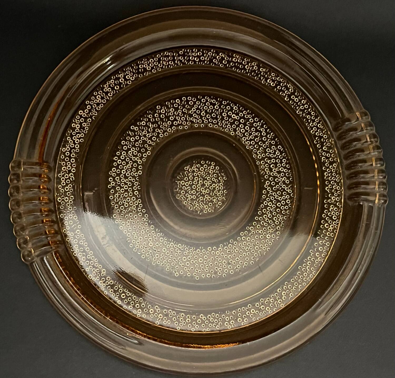 Plateau art déco en verre teinté rose