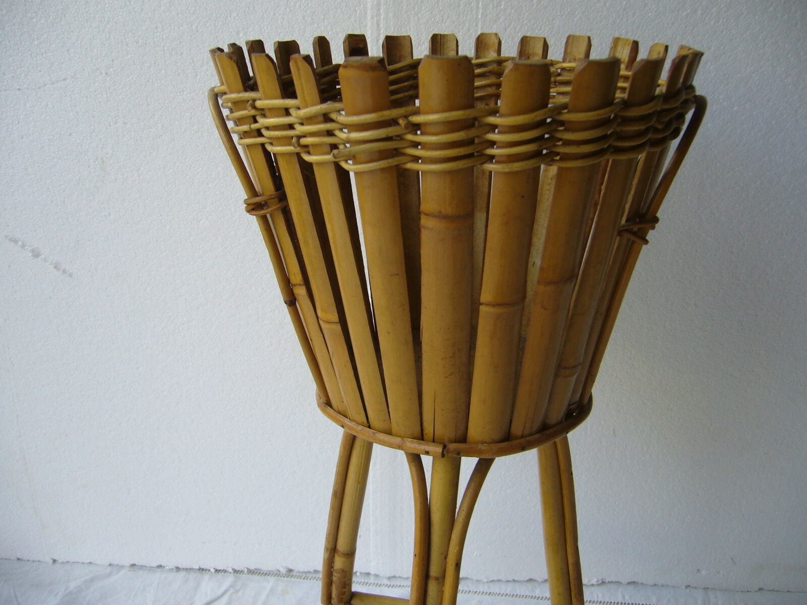 Pot door in rattan and vintage bamboo