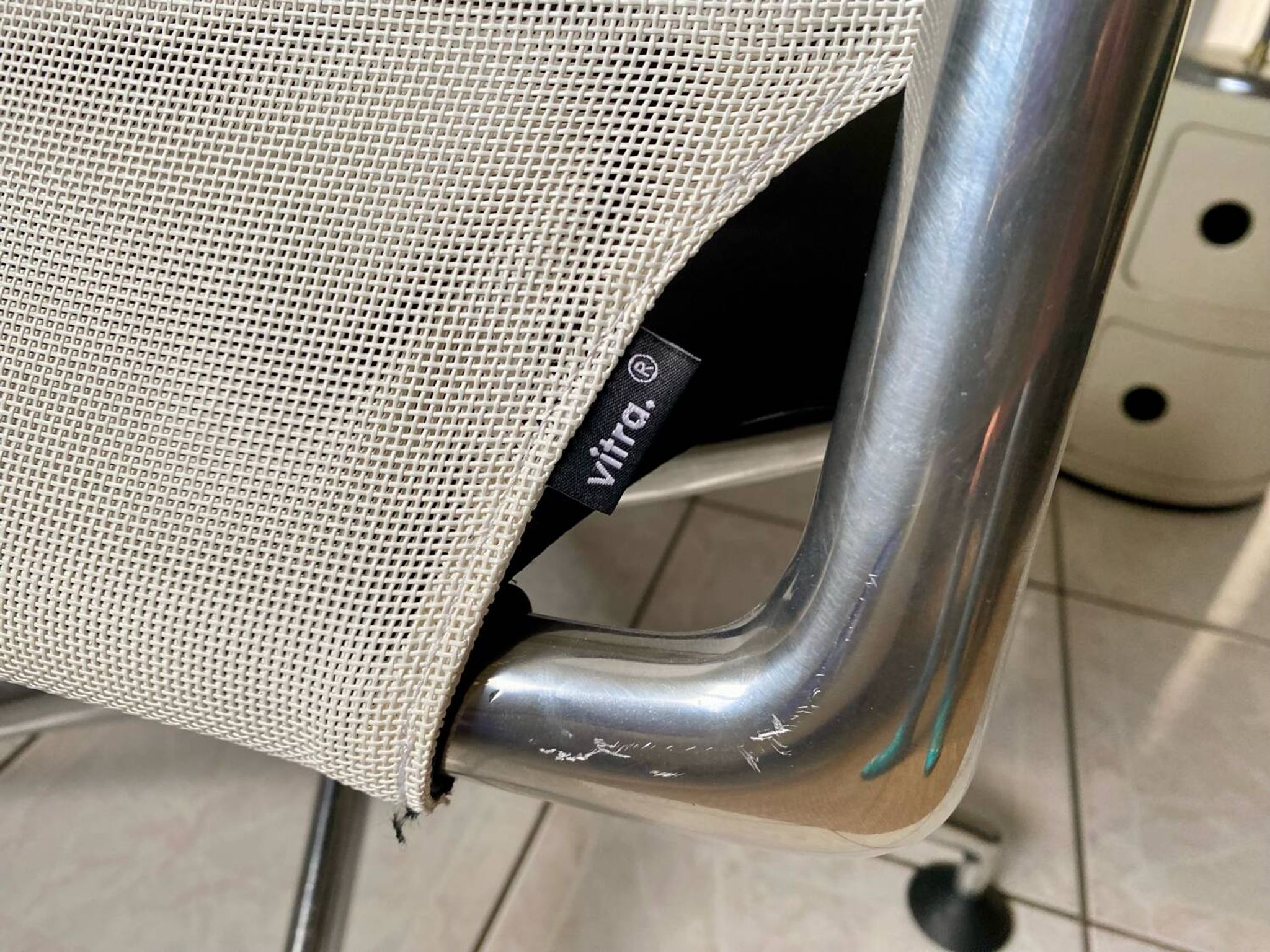 Chaise de bureau Meda chair édition vitra design Alberto Meda