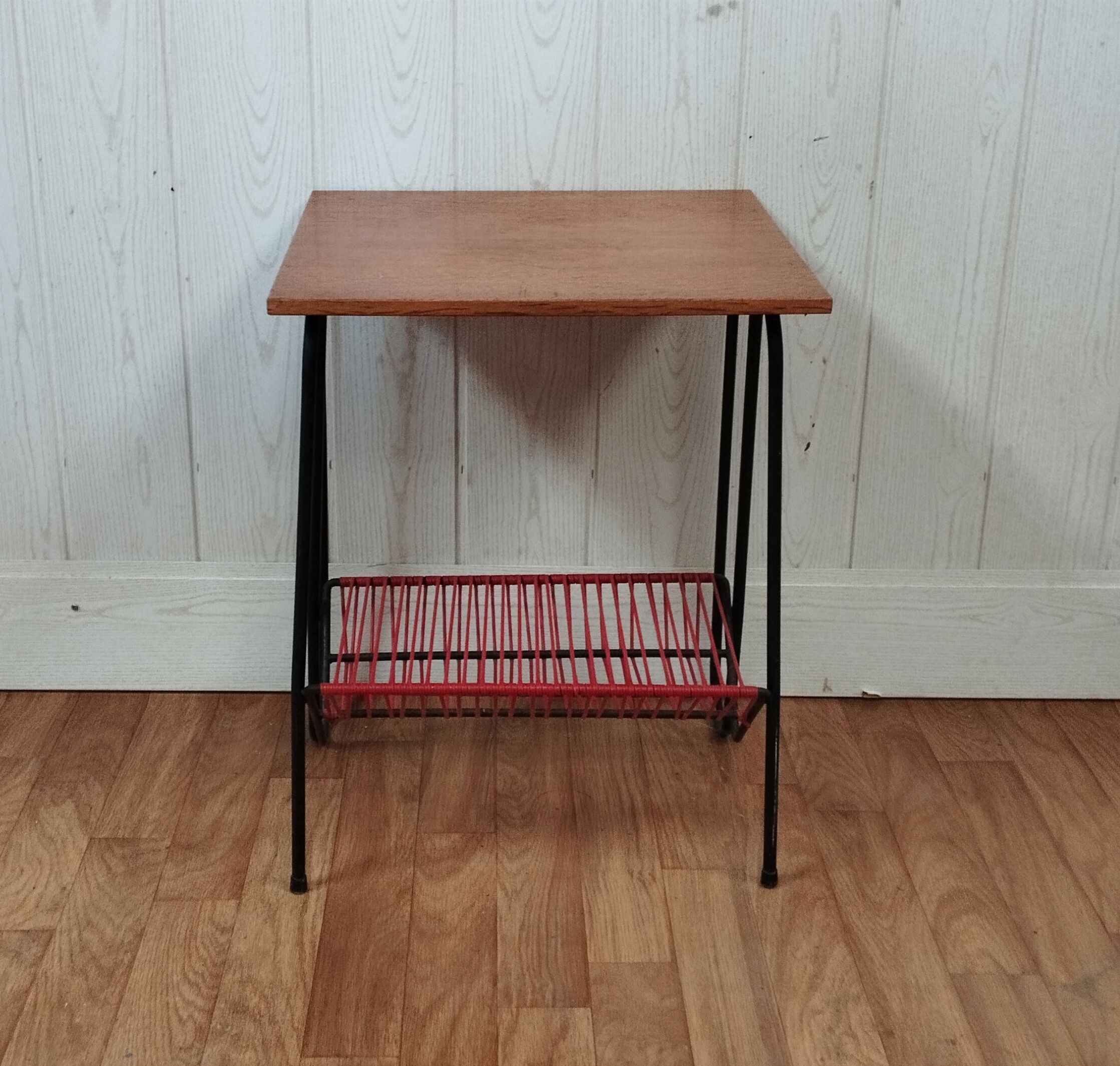 Side table turntable vinyl record holder
