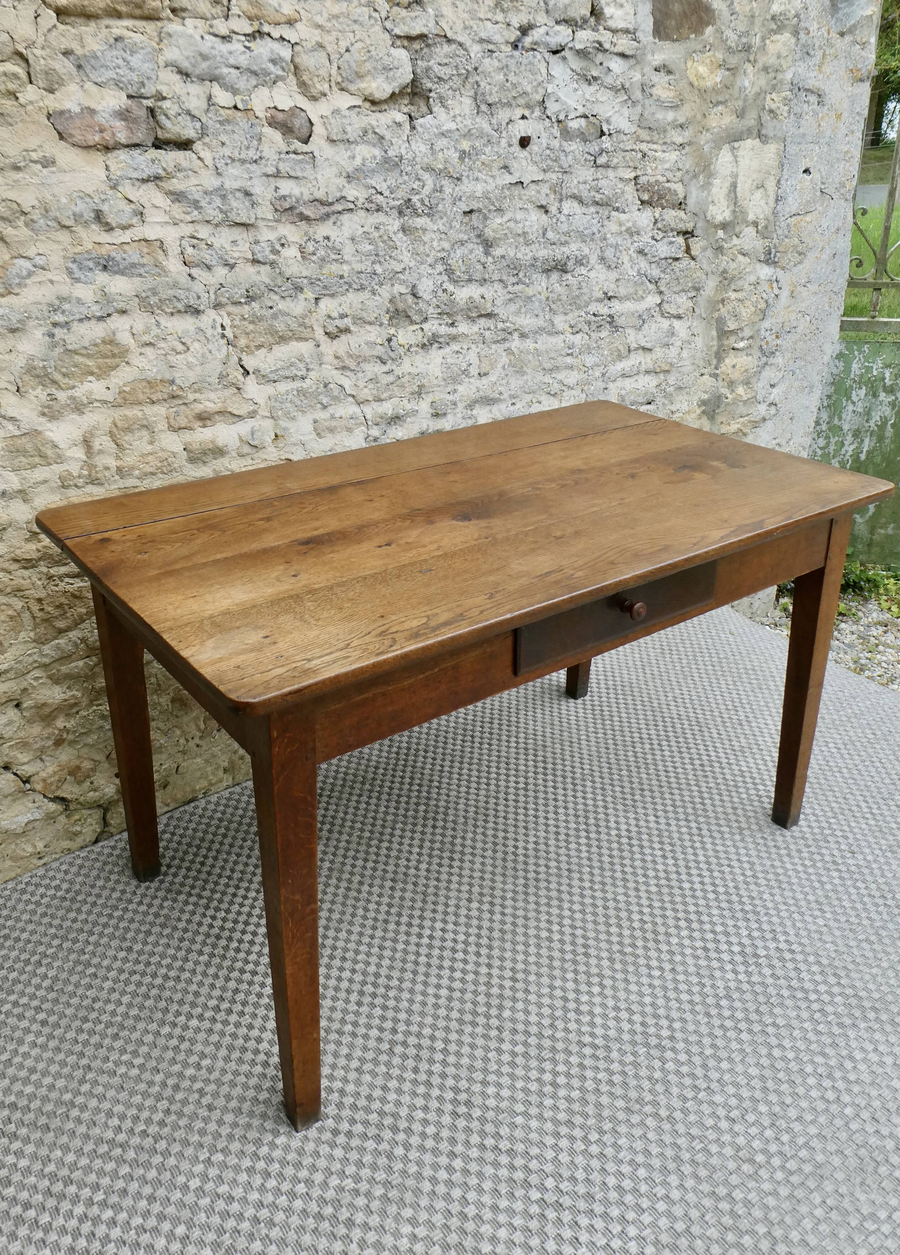 Solid wood farmhouse table 128 cm