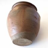 Rough pitcher sandstone of Ger