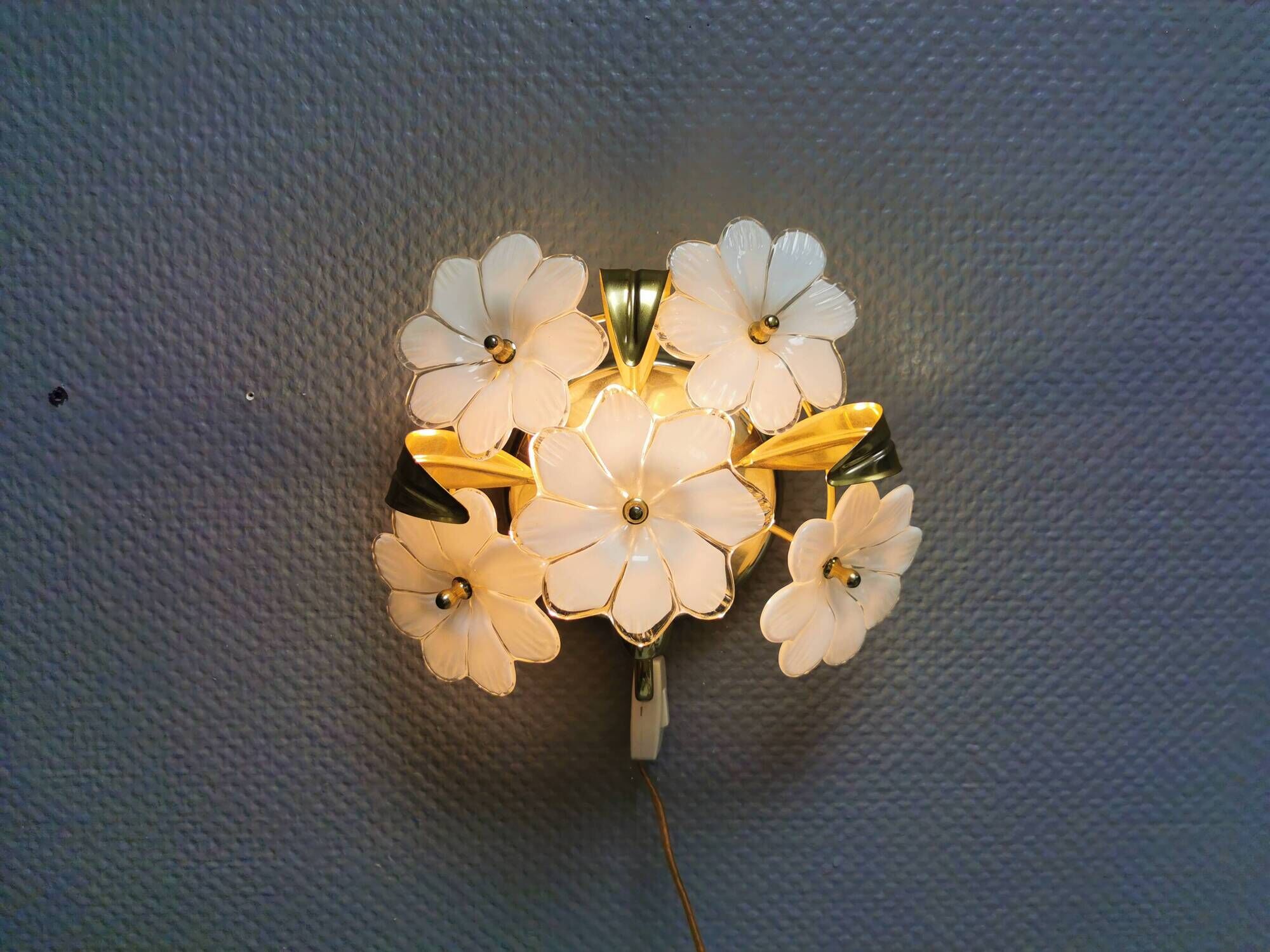 Swedish wall lamp in transparent and white glass shaped like flowers 1960s