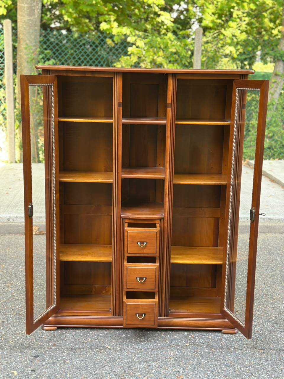 Display cabinet in solid cherry wood Louis Philippe style, 1980s - 108x35x140cm