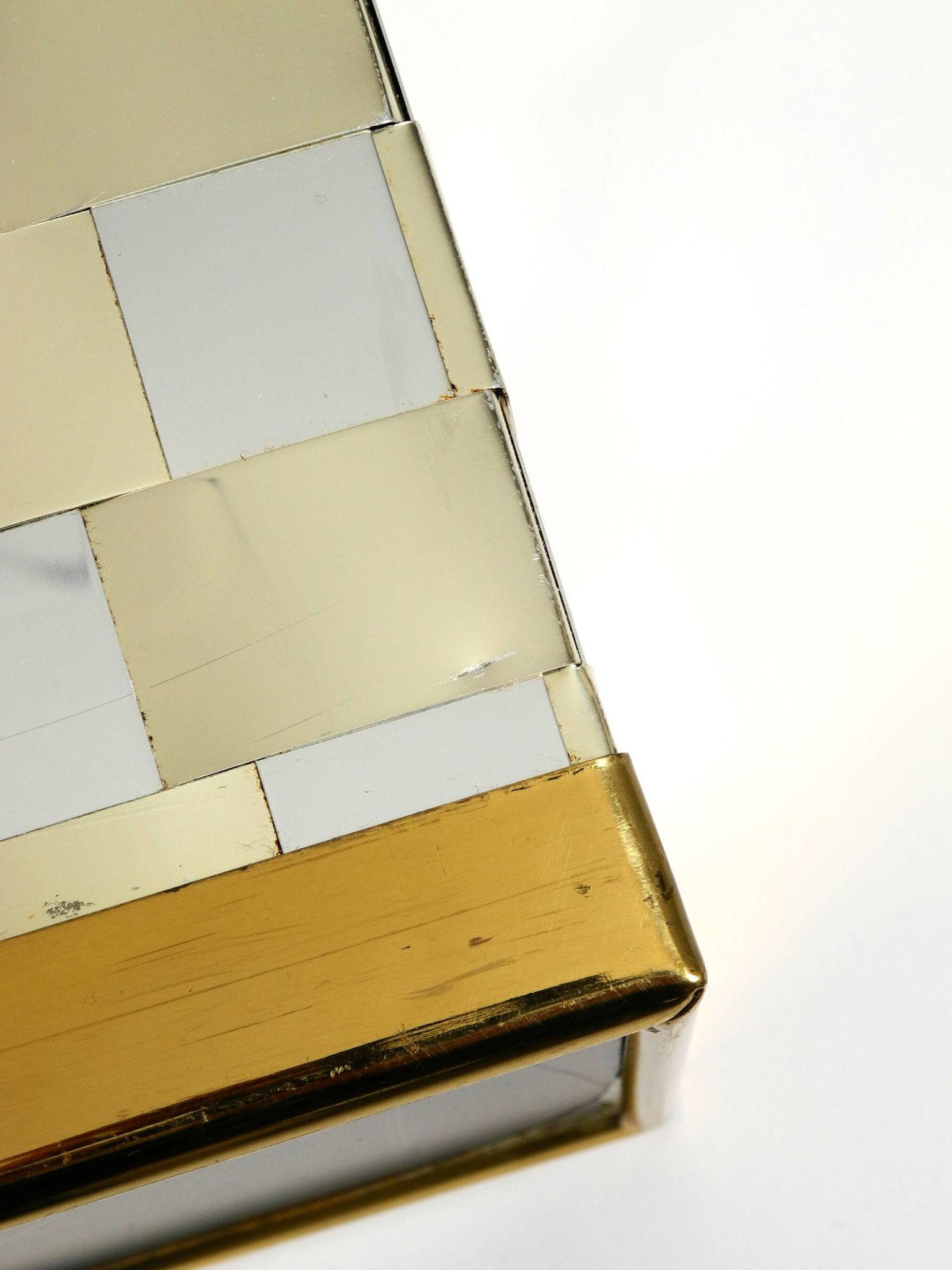 Stunning 1980s brass magazine rack in Hollywood Regency design