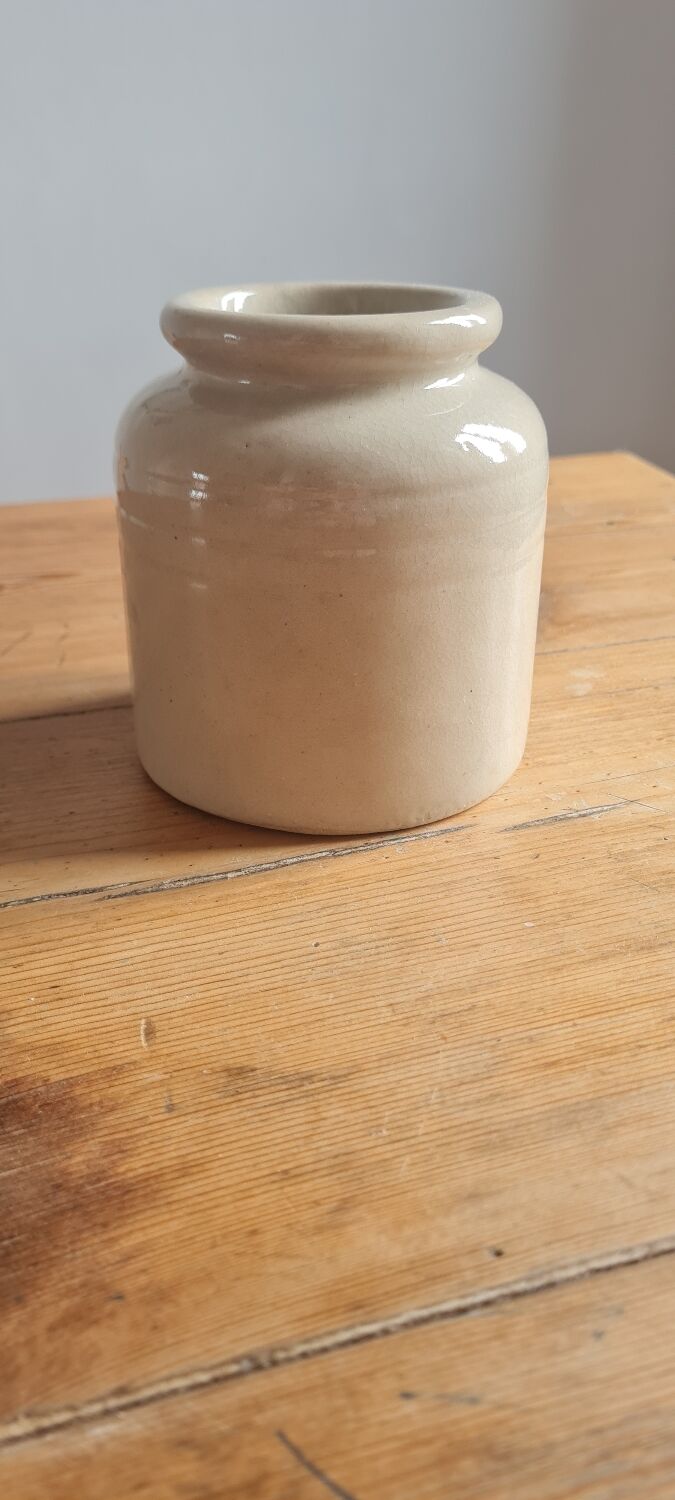 Stoneware mustard pot