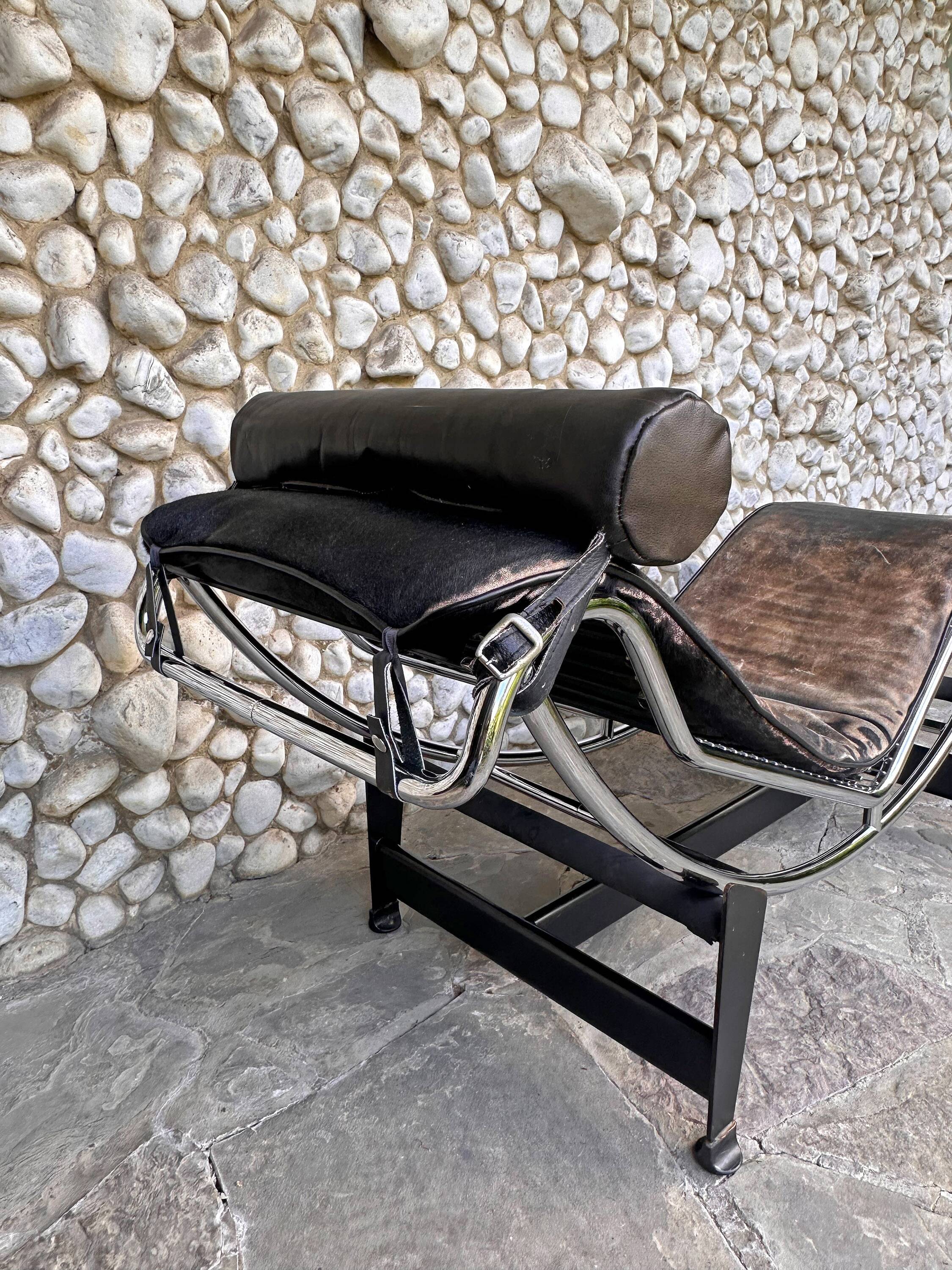 LC4 chaise longue no. 1382, Le Corbusier, Jeanneret & Perriand Cassina, 1970