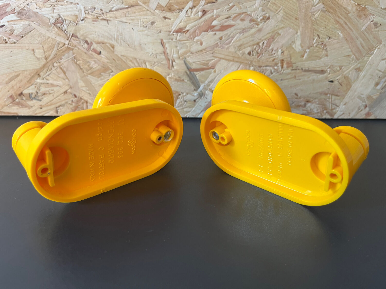 Coat rack yellow hook year 70/80 Italy