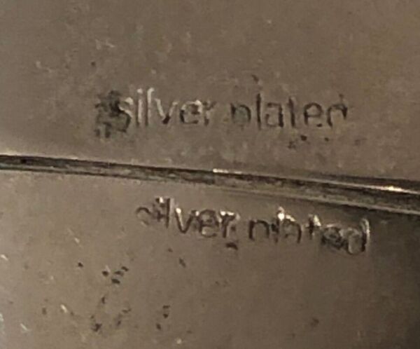 Seau à glaçon en métal argenté en forme de poivron