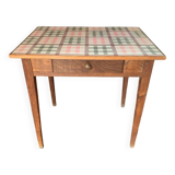Petite table ferme
