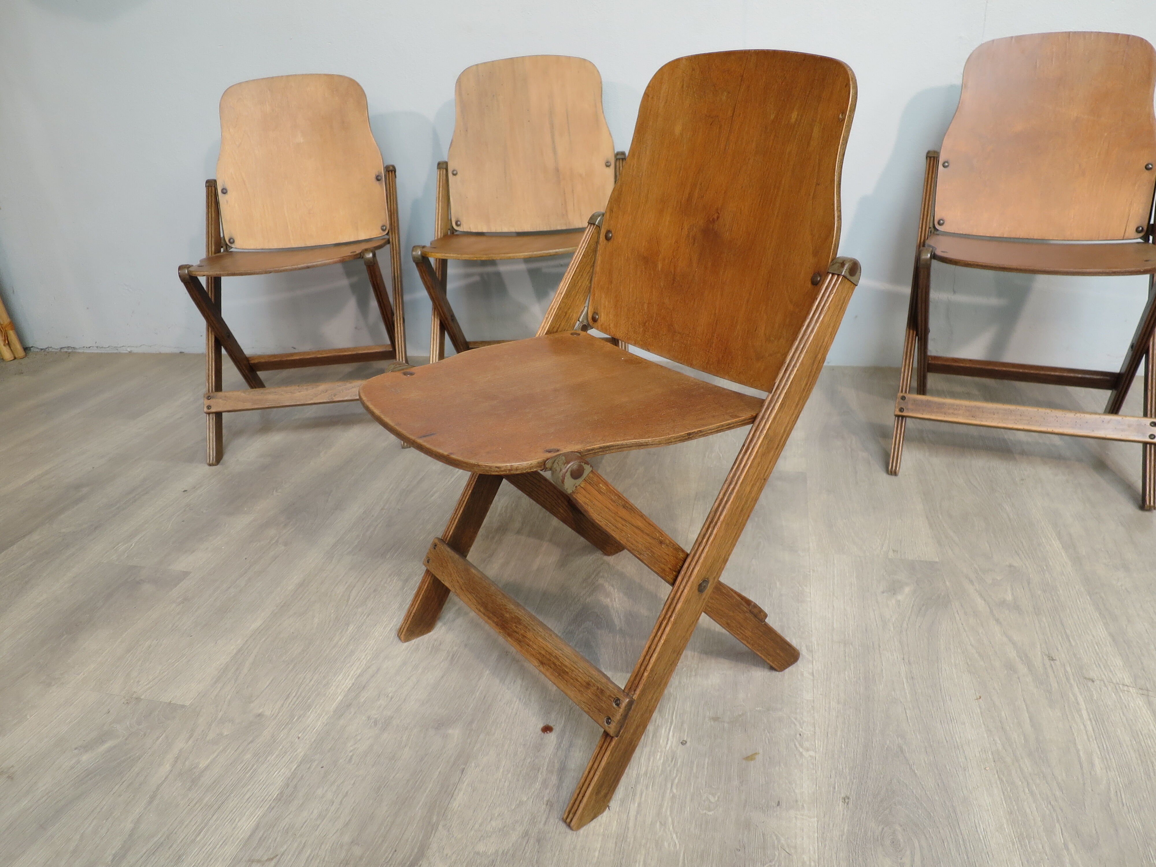 Set de 4 chaises pliantes US army années 40