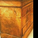Louis Philippe period chest of drawers in walnut ronce Marble top XIX century
