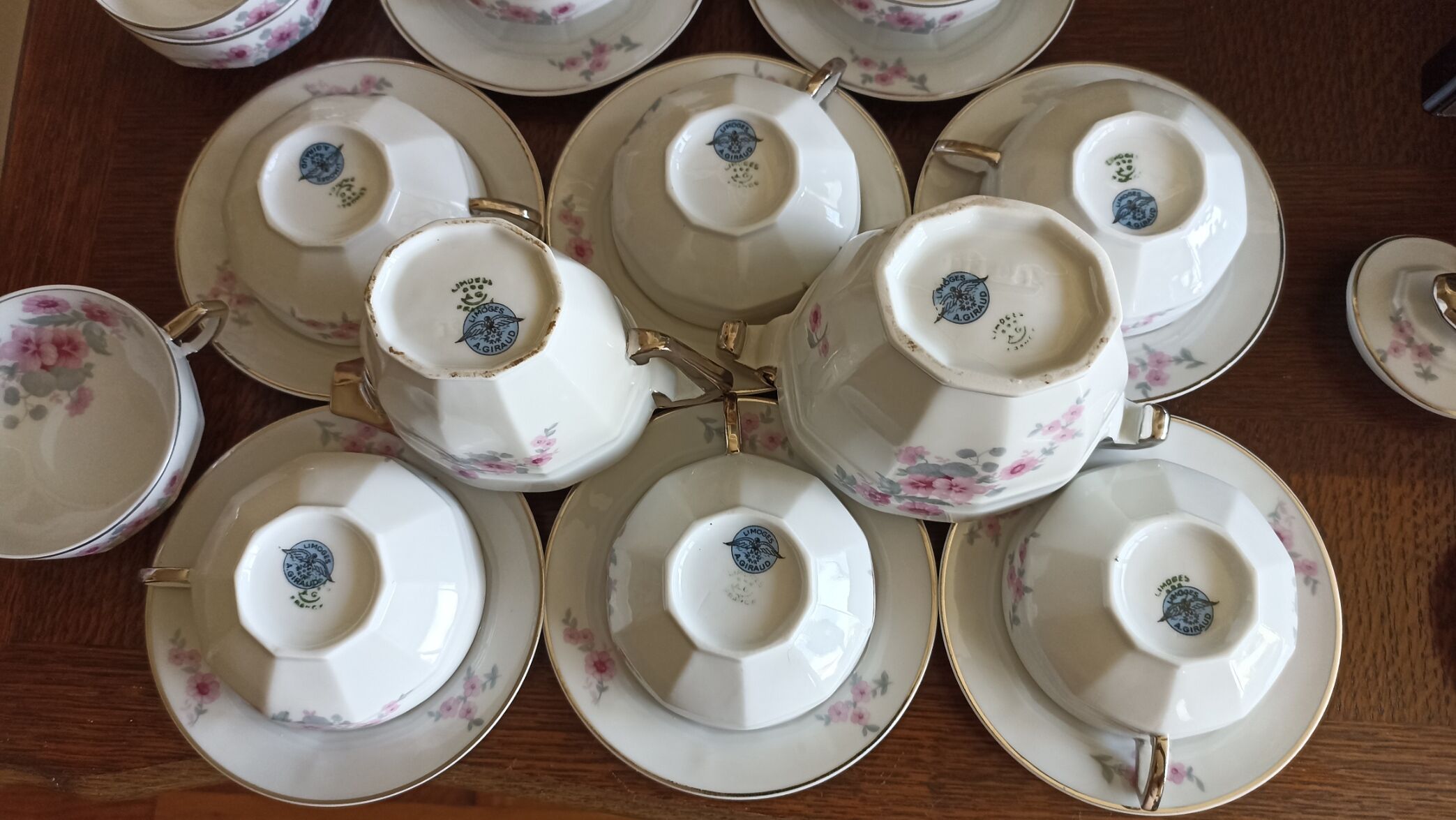 Tea set part by André Giraud - Limoges porcelain