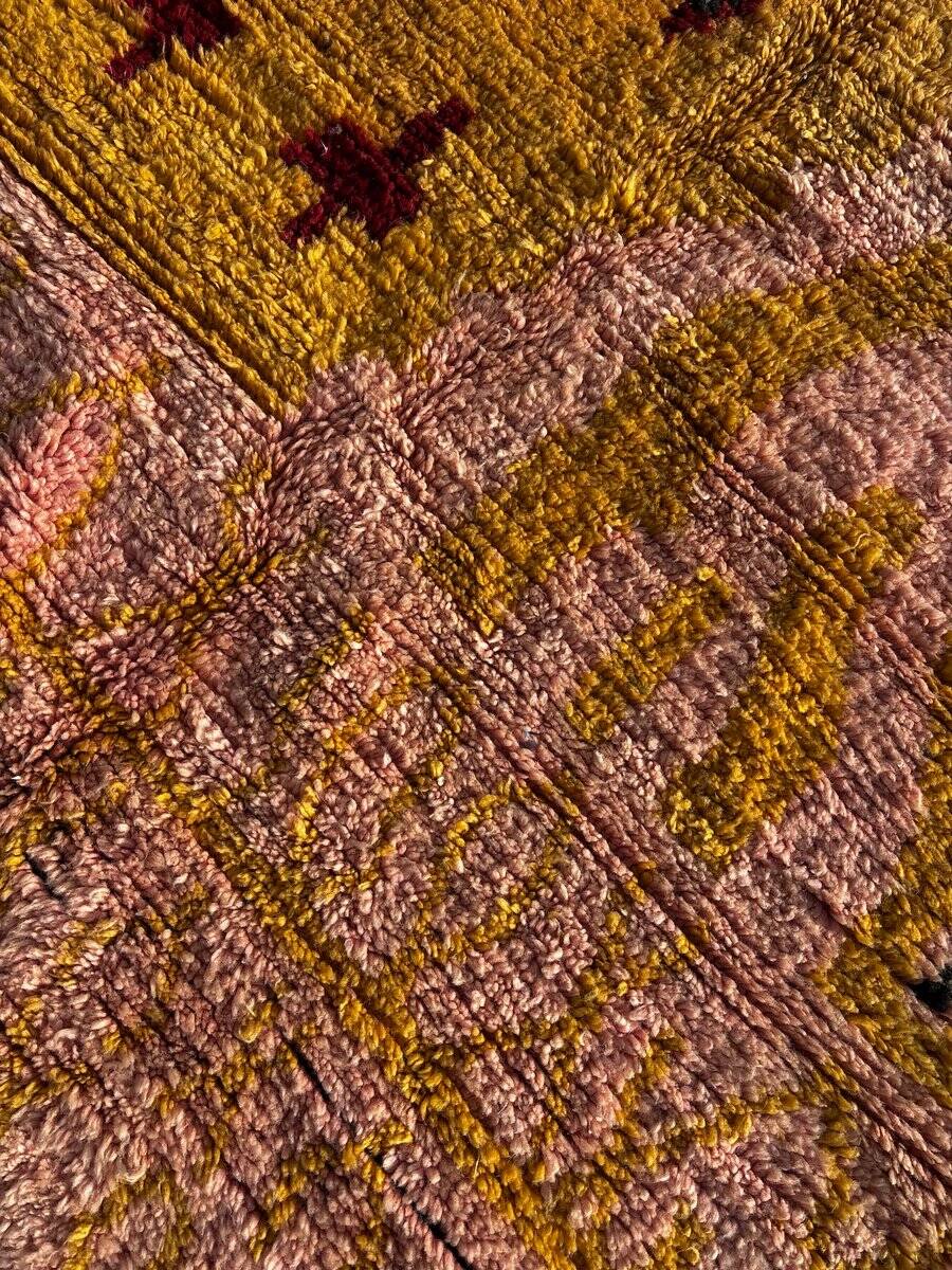 Modern Boujad Berber rug in wool