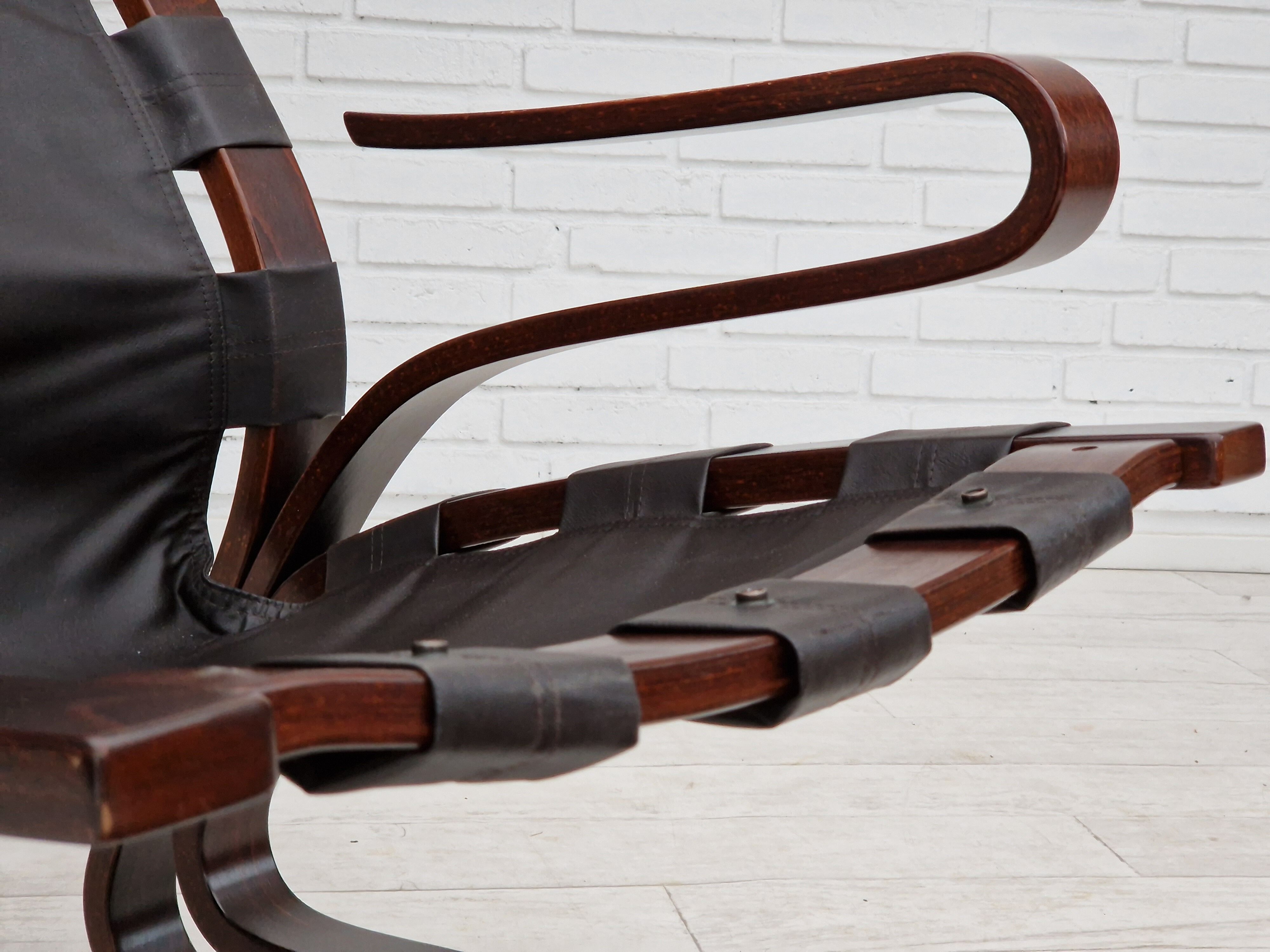 1970s, Norwegian design, Lounge chair model "Kengu" by Erde and Nordahl Solheim for Rybo Rykken