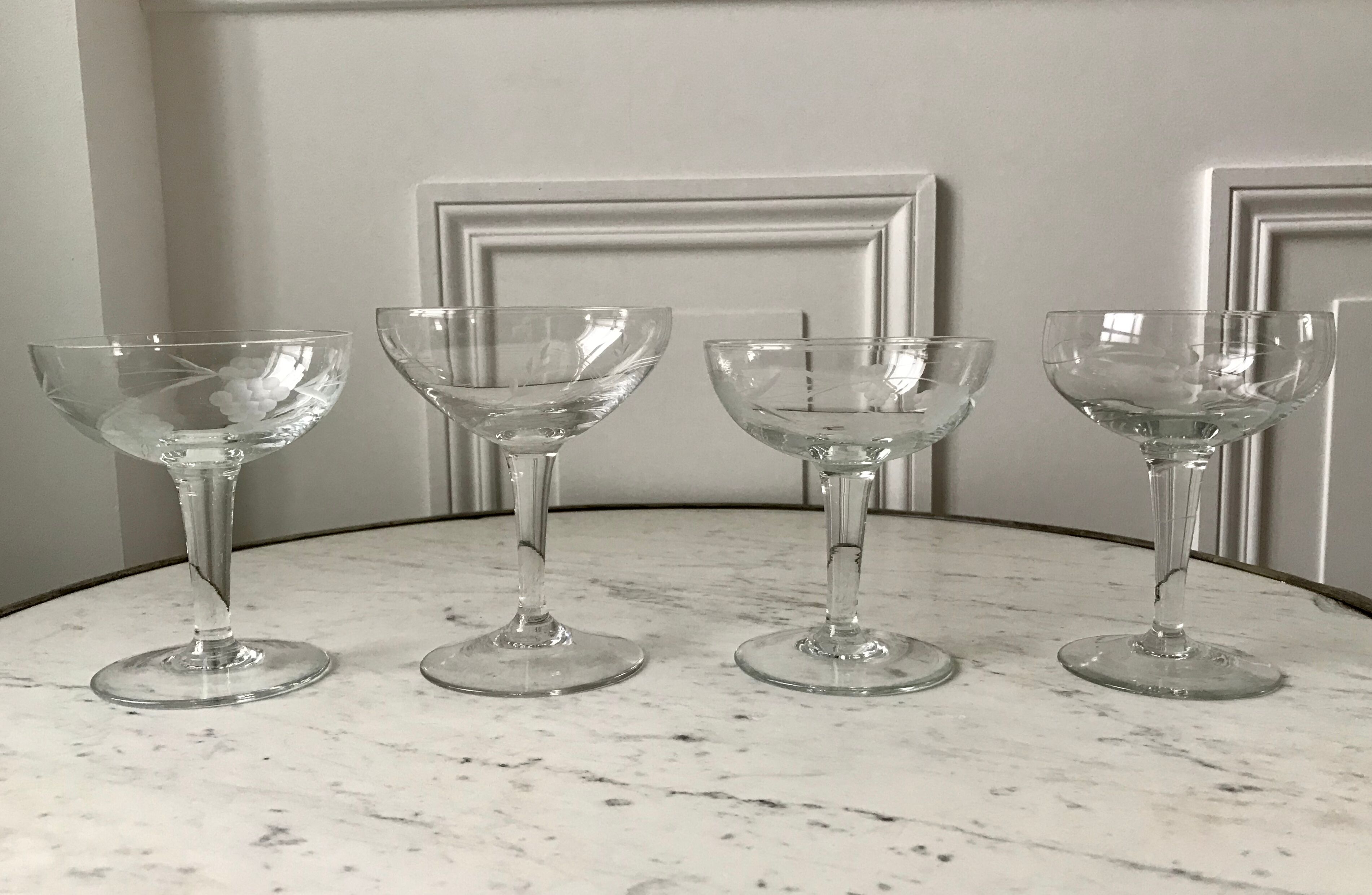 Set of 4 glasses of crystalline champagne mismatched 50s