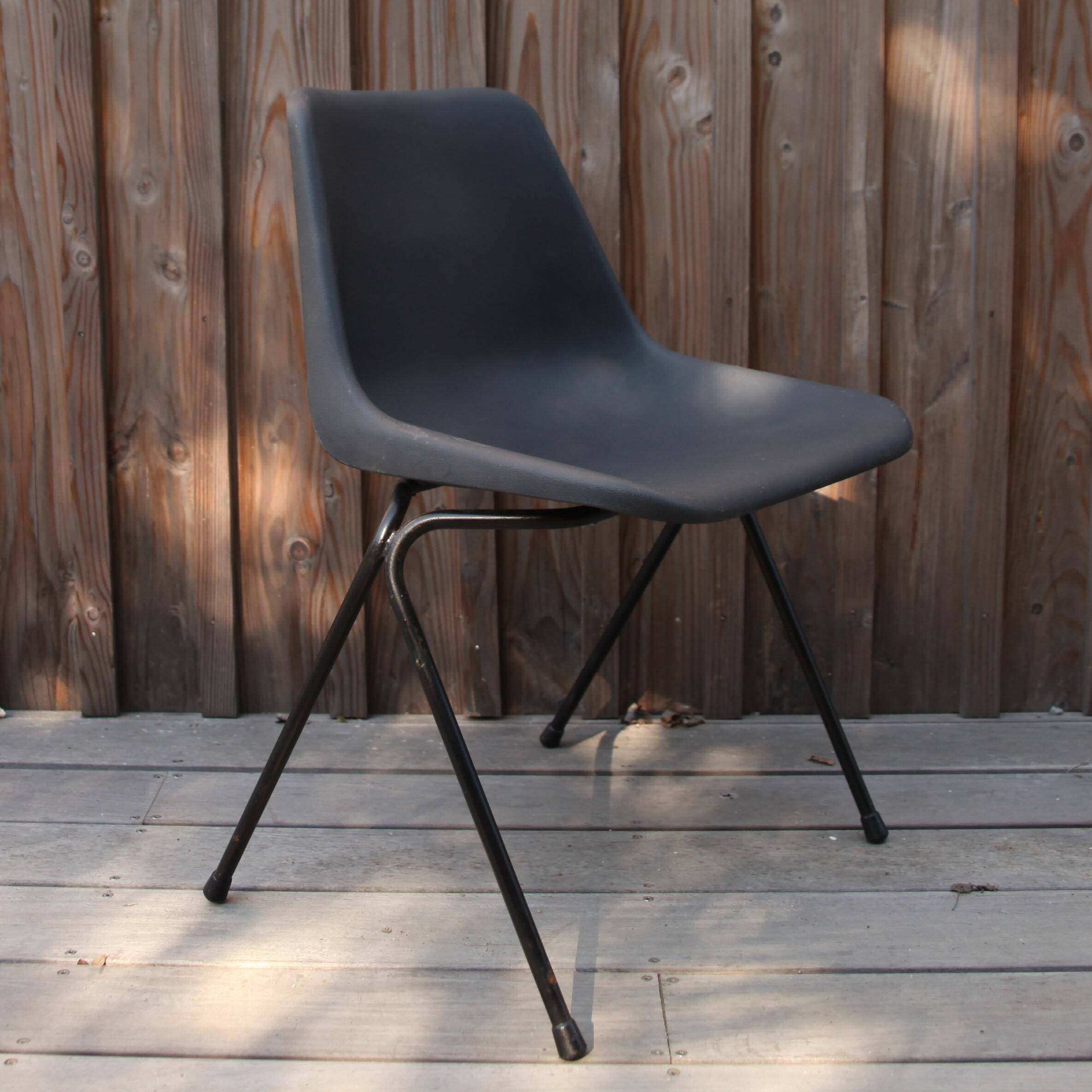 5 grey-blue plastic chairs by Robin Day for Hille