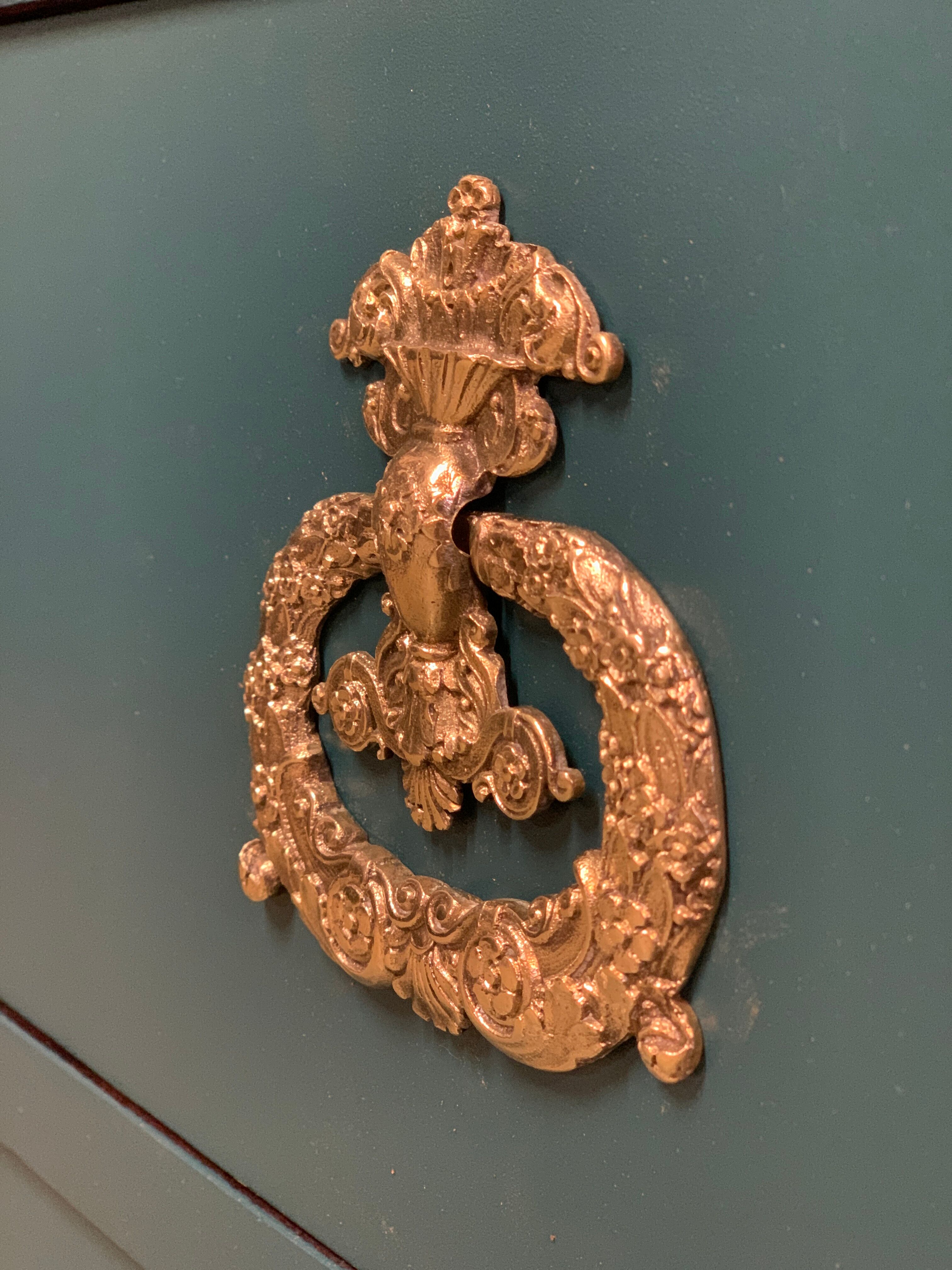 Commodus empire blue duck