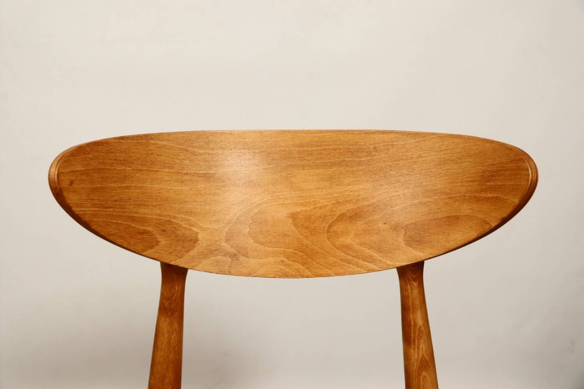 Chaise de table scandinave tissu beige bois naturel style minimaliste design ethnique personnalisation possible
