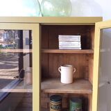 Armoire vitrée